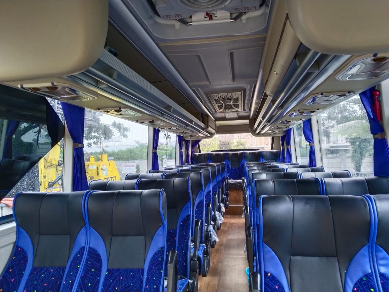 Bus Pariwisata 2