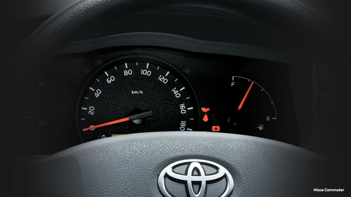 Hiace Commuter 2