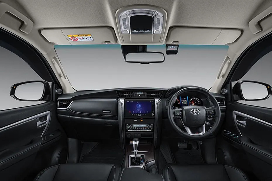 Toyota Fortuner 1