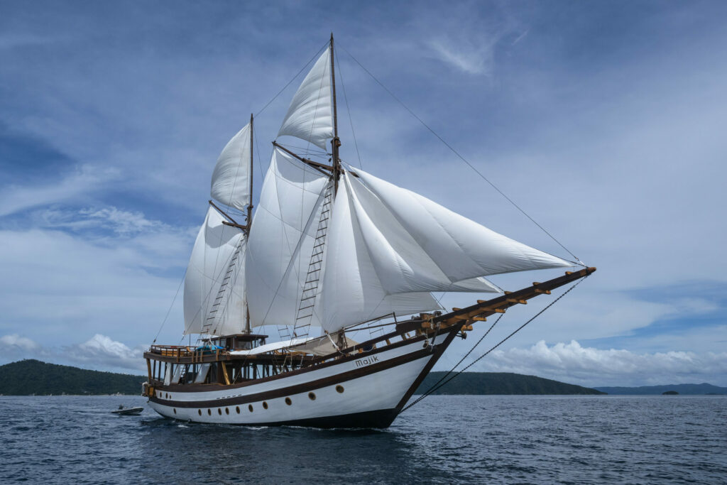Paket Sunrise Sailing
